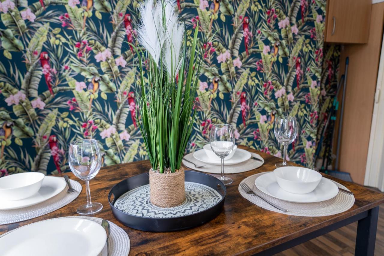 Exclusive Deals L Last-Minute Reserve L Townhouse With Sleeps 6 L Braunstone Town , Leicester L By Zen Nights Short Lets & Serviced Accommodations Kültér fotó