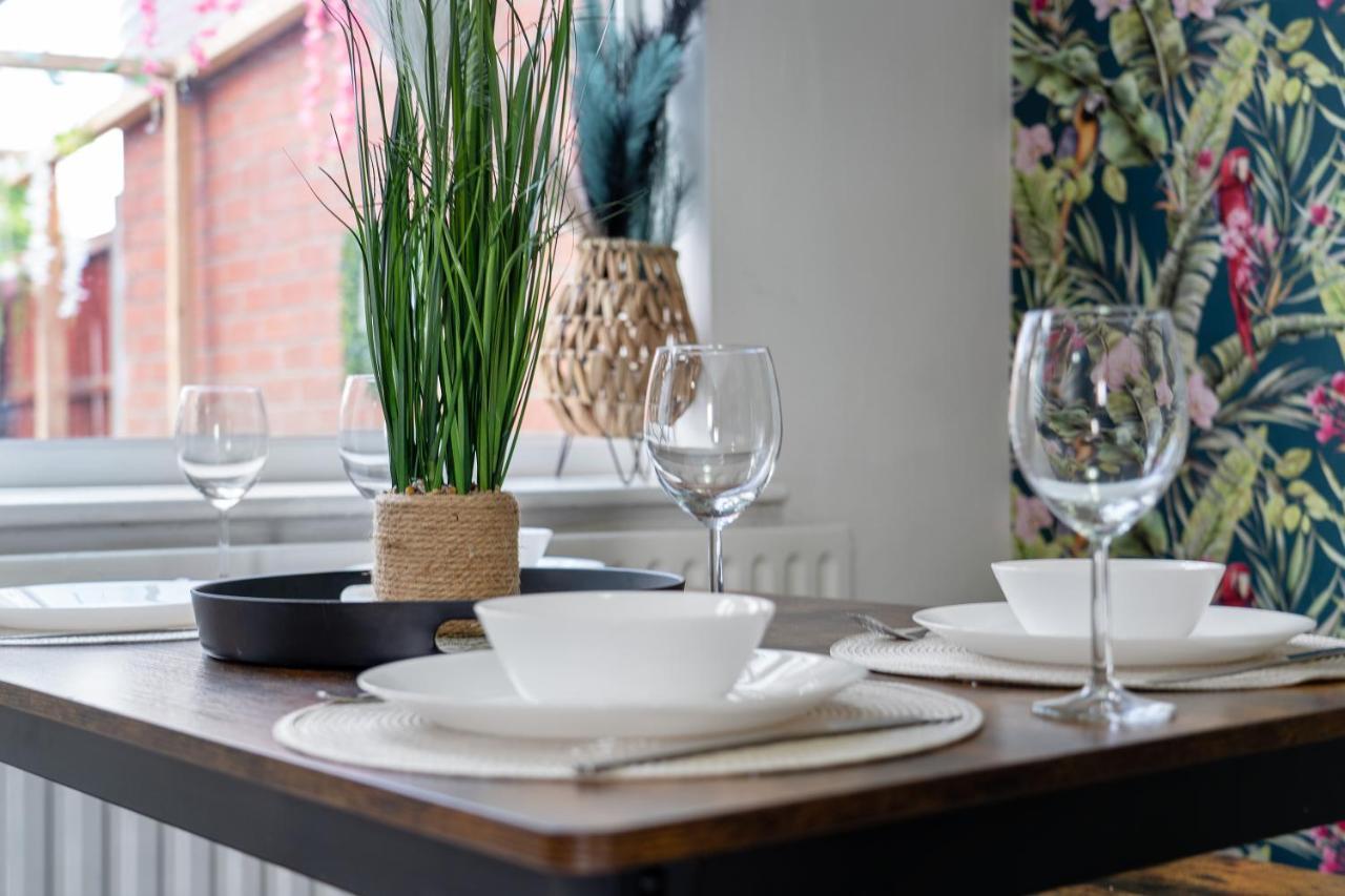 Exclusive Deals L Last-Minute Reserve L Townhouse With Sleeps 6 L Braunstone Town , Leicester L By Zen Nights Short Lets & Serviced Accommodations Kültér fotó